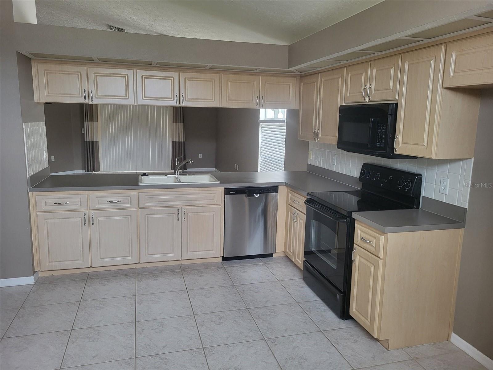 Image 4 of 15 For 7916 Floradora Drive