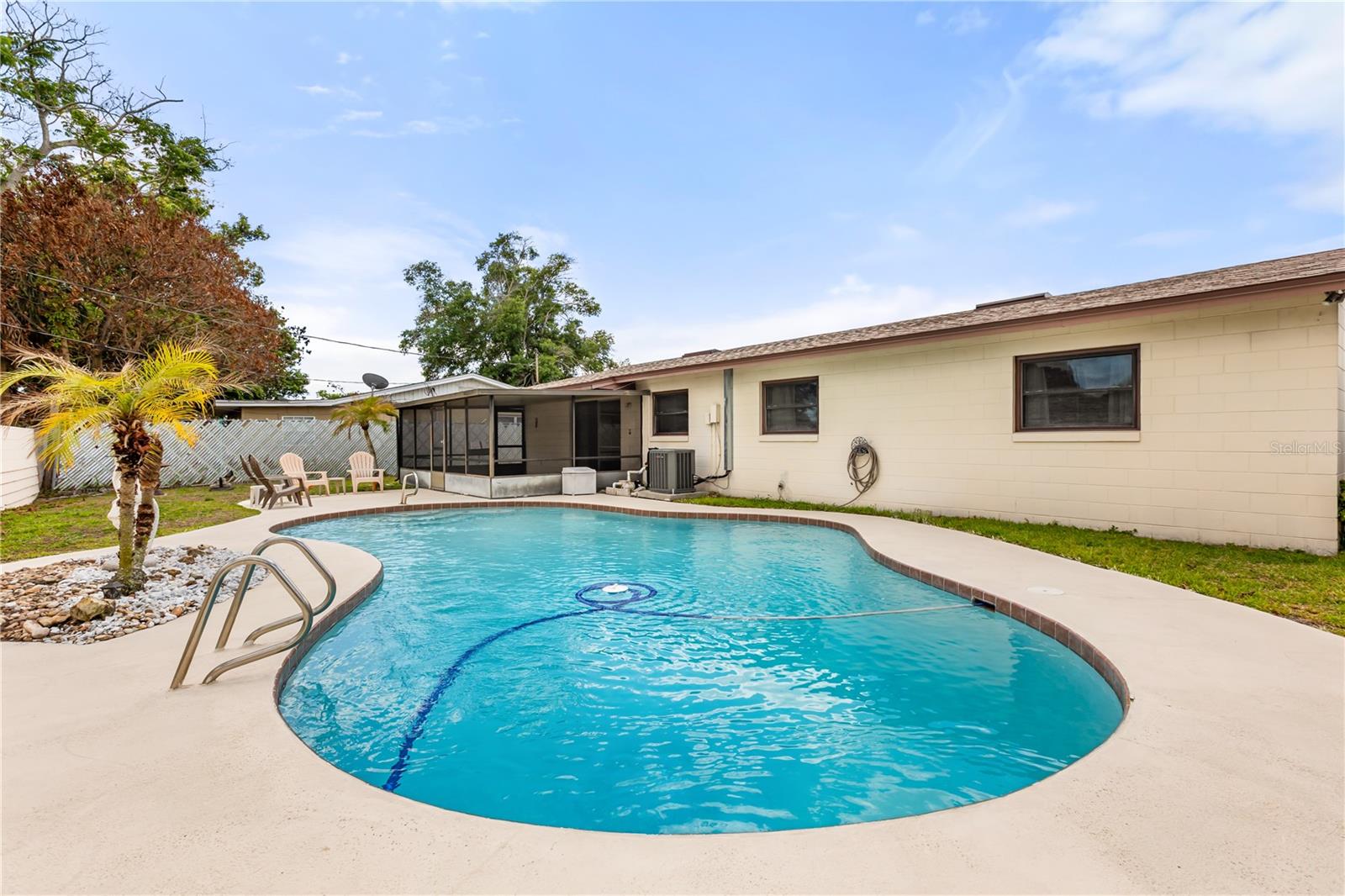 Image 26 of 38 For 6523 Precourt Drive