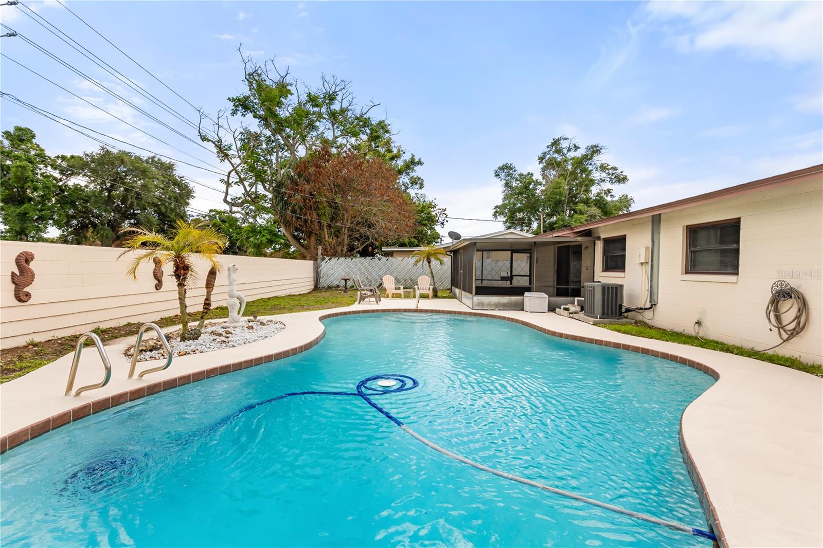 Image 4 of 38 For 6523 Precourt Drive