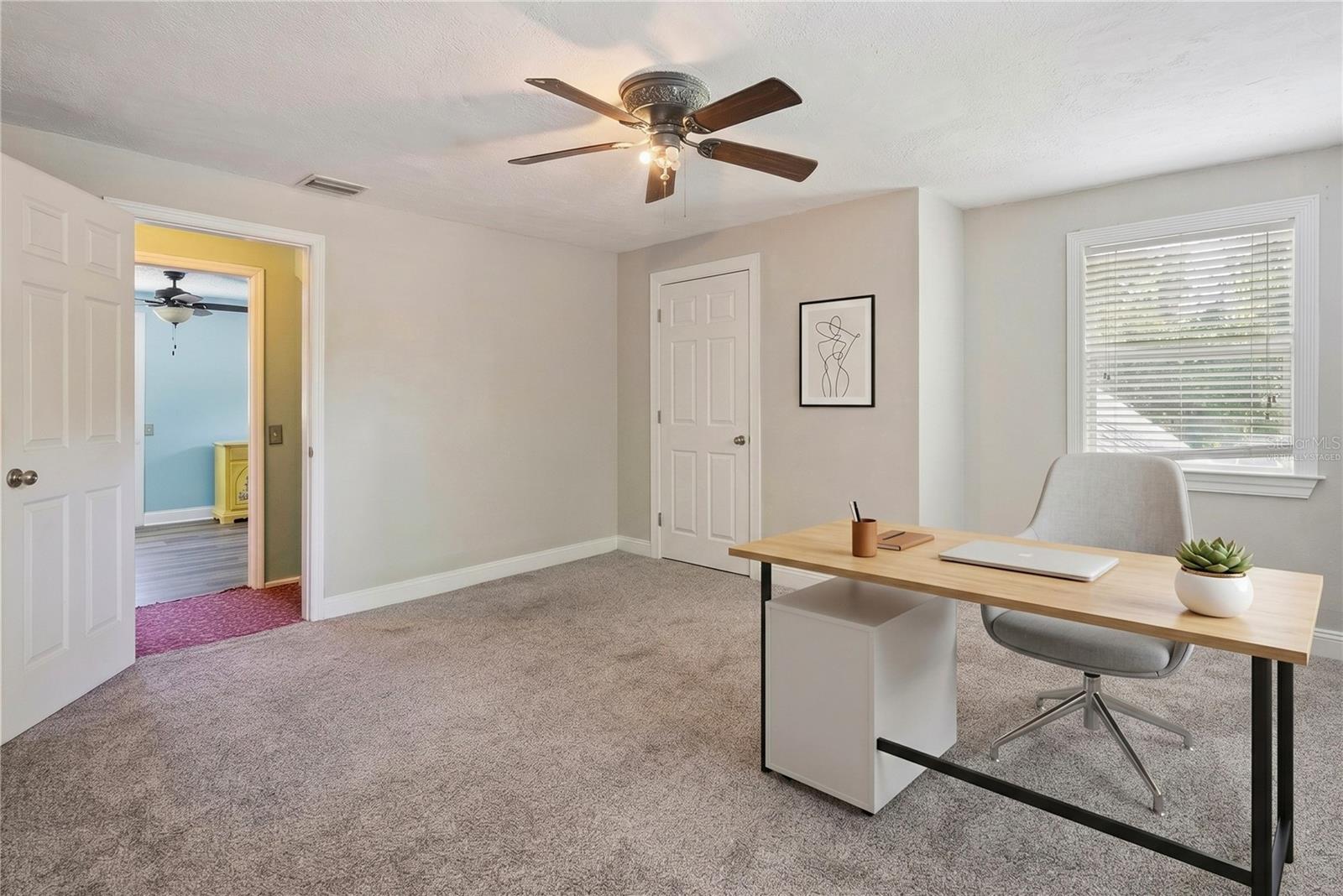 Image 16 of 56 For 1048 Grandview Street