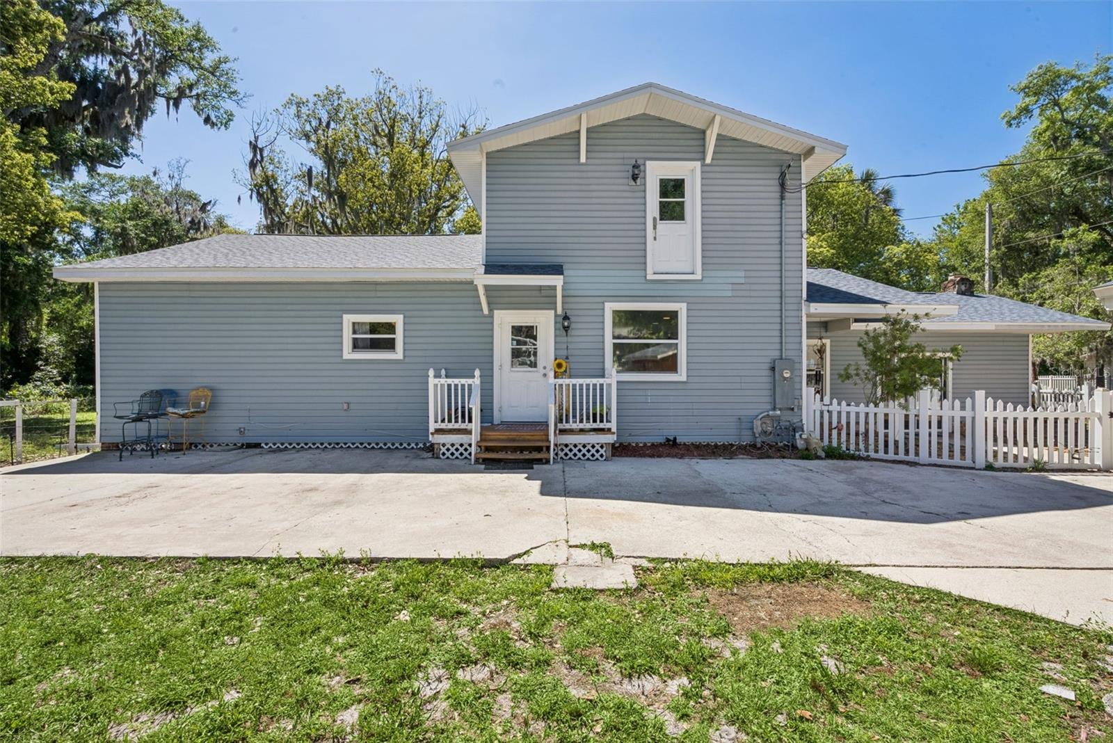 Image 33 of 56 For 1048 Grandview Street