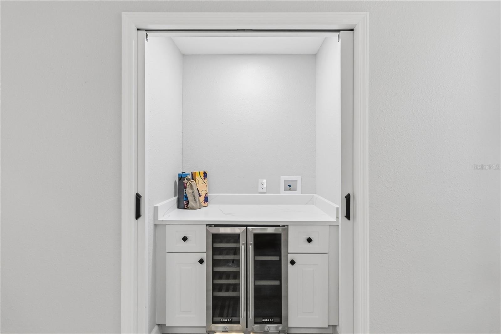 Image 14 of 65 For 1510 Beach Street