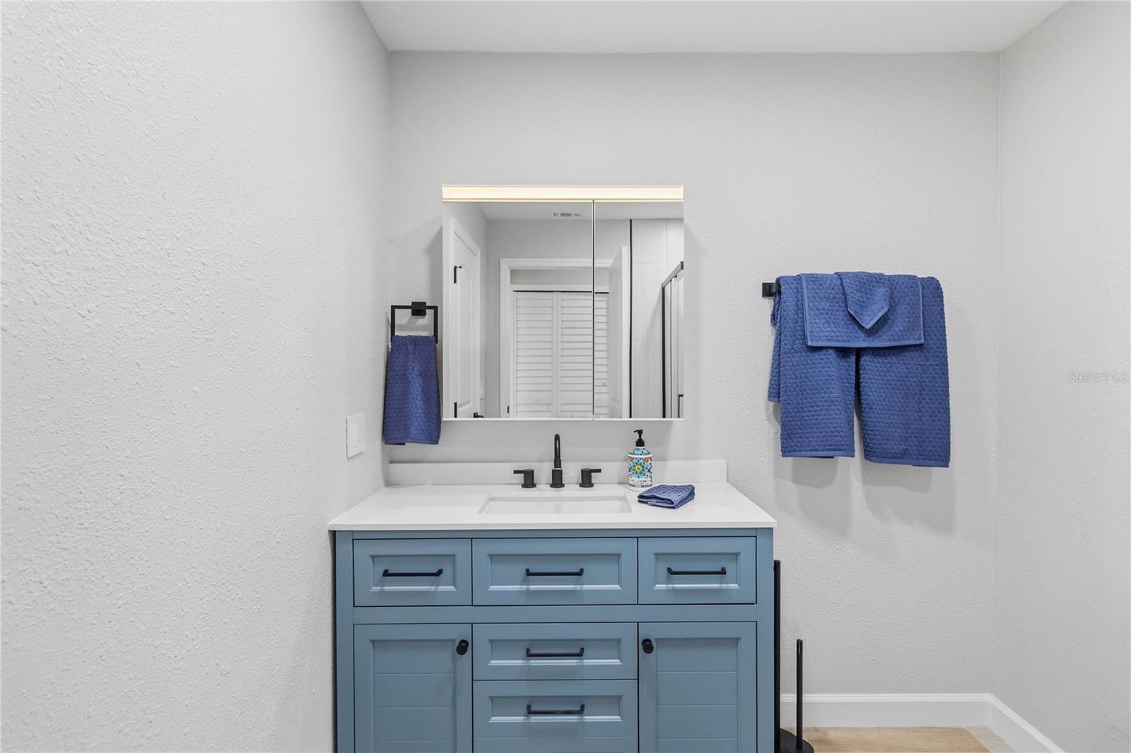 Image 25 of 65 For 1510 Beach Street