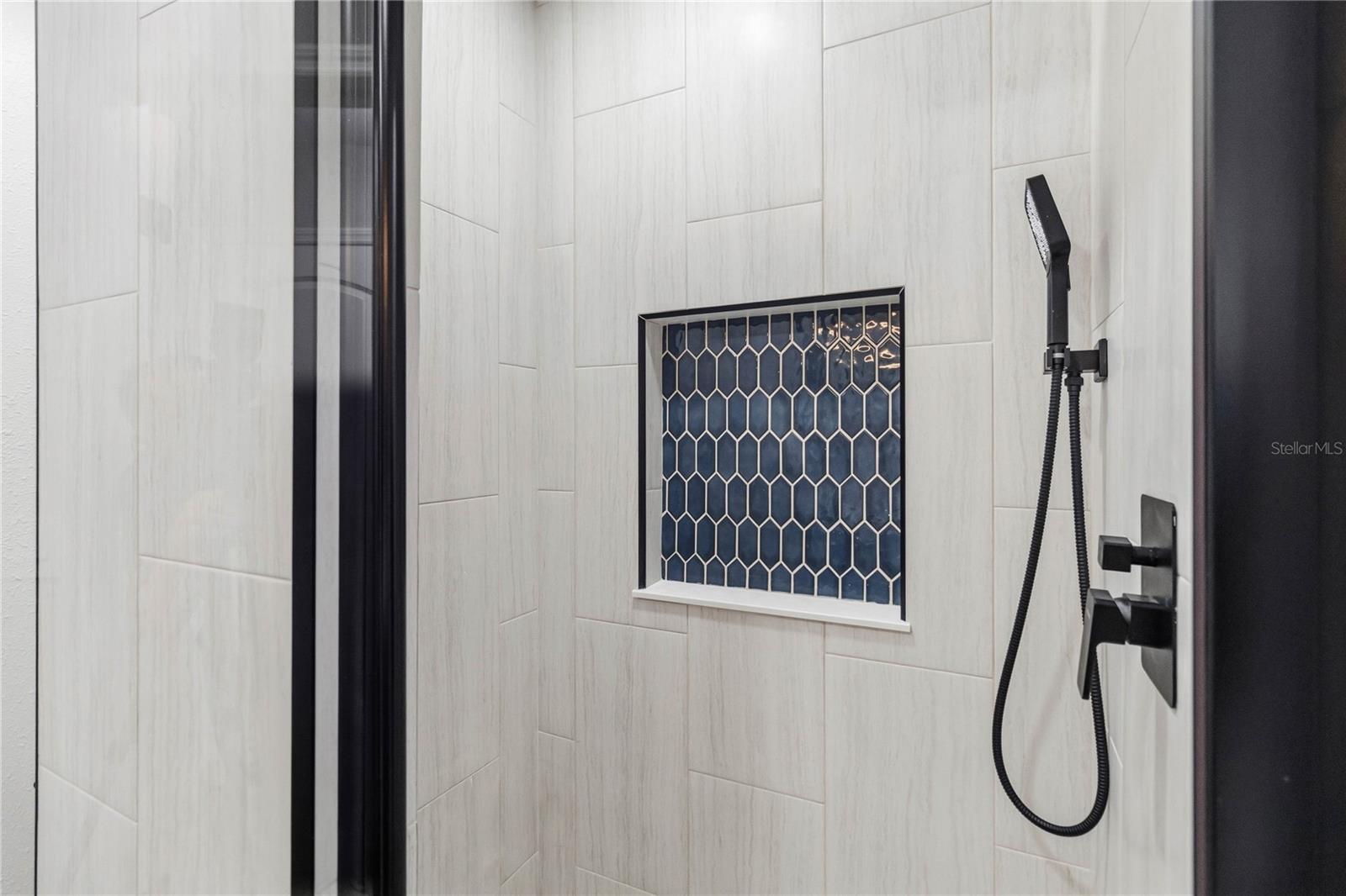 Image 30 of 65 For 1510 Beach Street