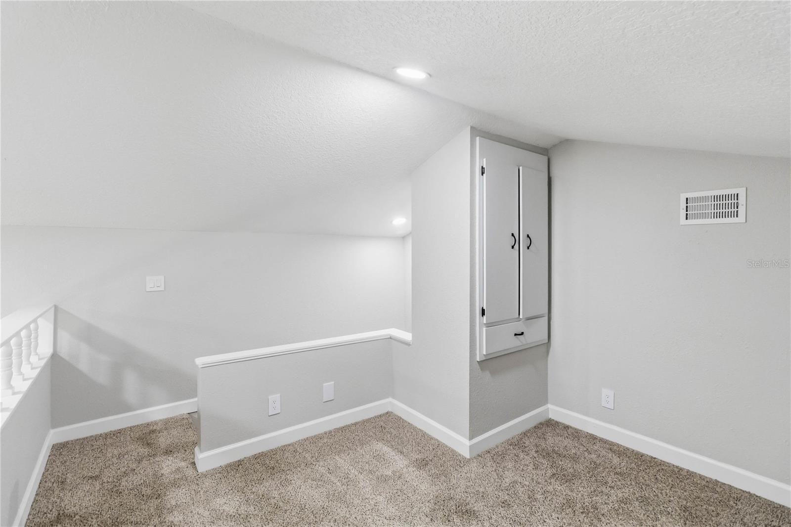 Image 33 of 65 For 1510 Beach Street