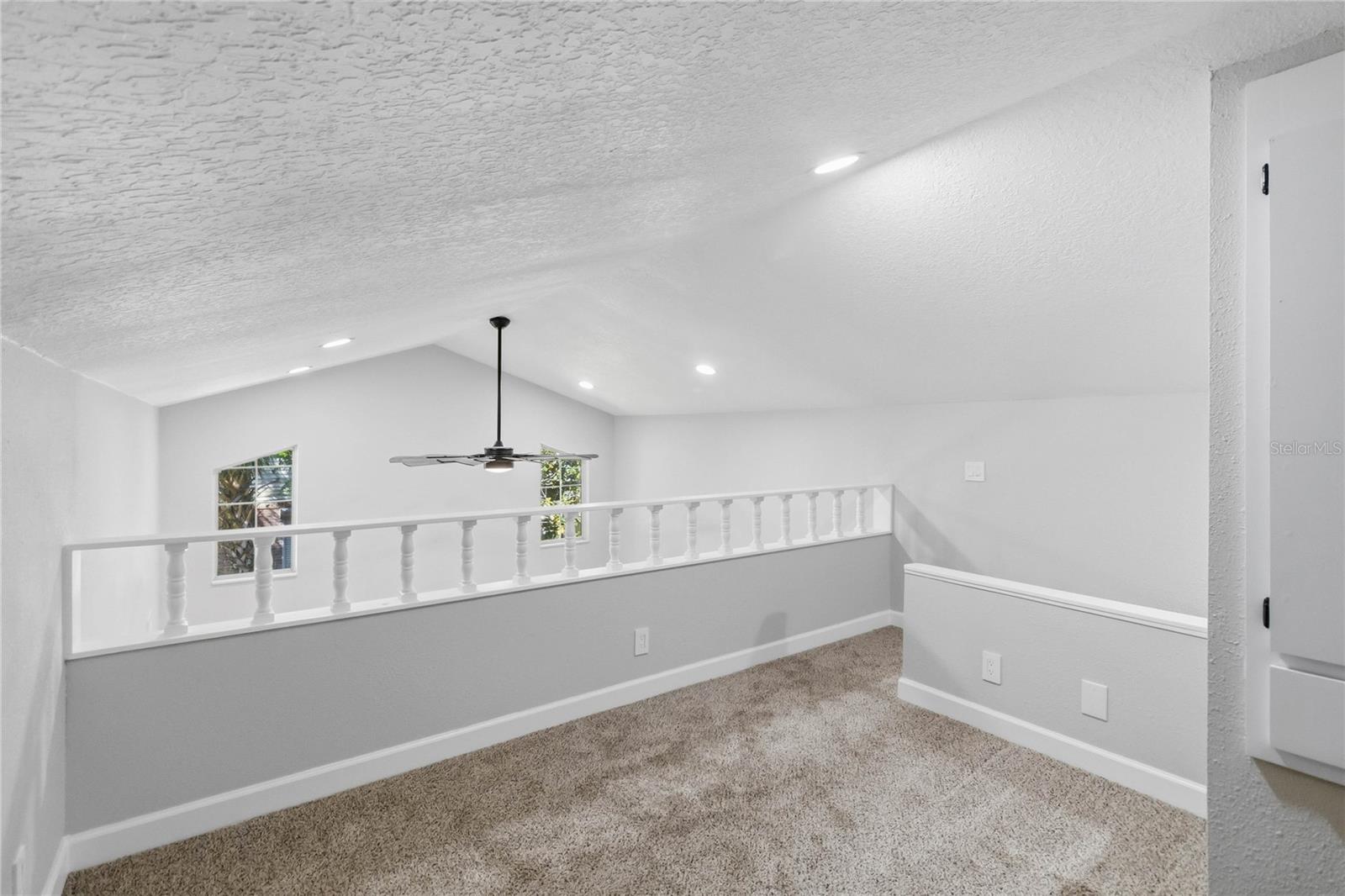 Image 34 of 65 For 1510 Beach Street