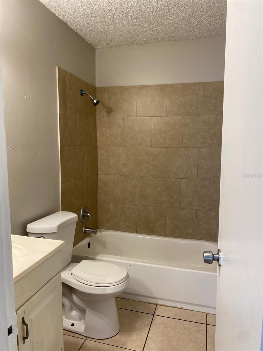 Image 6 of 8 For 3873 Janeen Circle