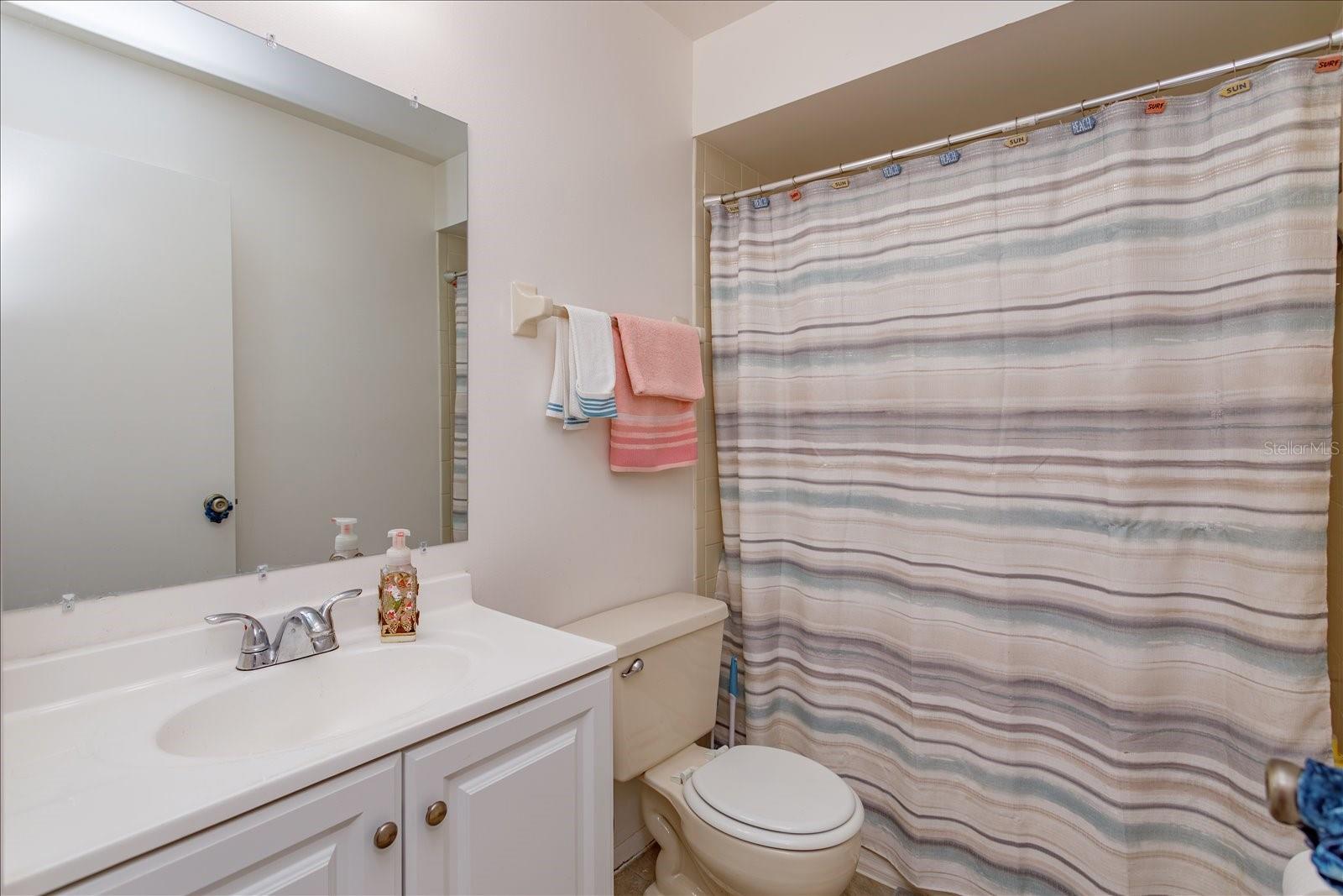 Image 15 of 20 For 601 Oak Manor Circle