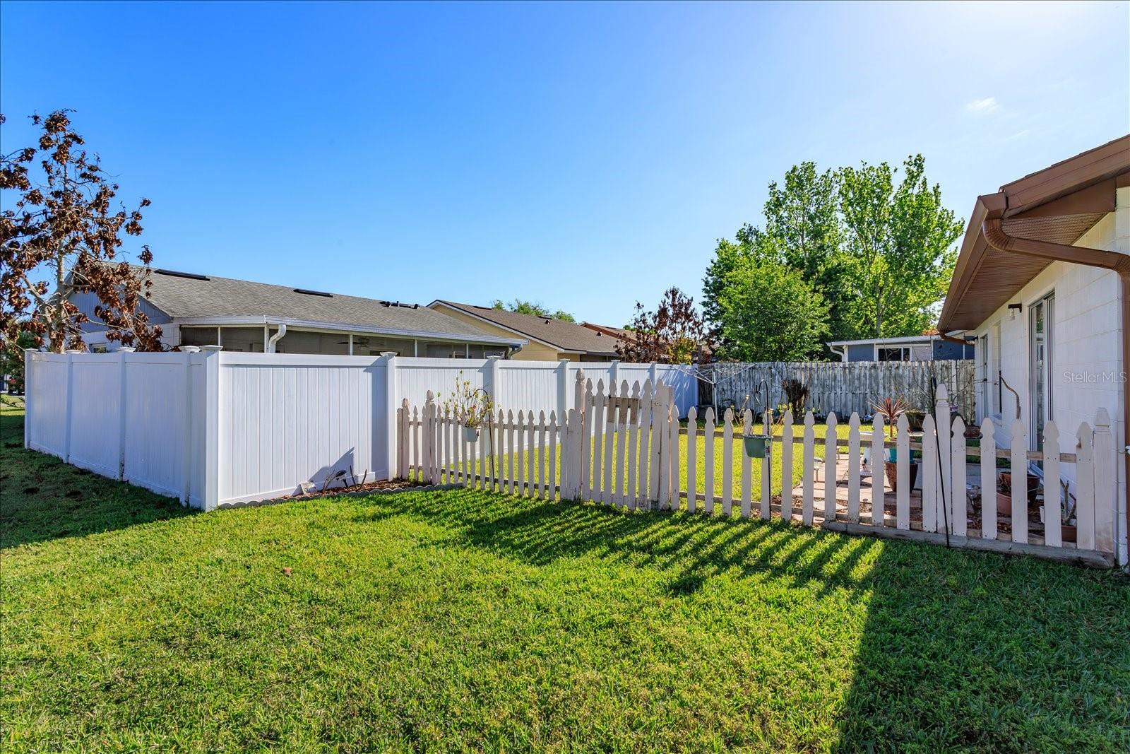 Image 20 of 20 For 601 Oak Manor Circle