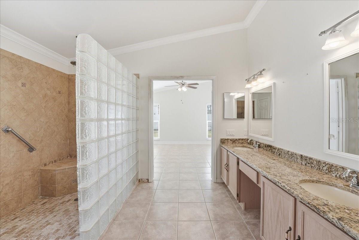 Image 17 of 41 For 1871 Magies Court