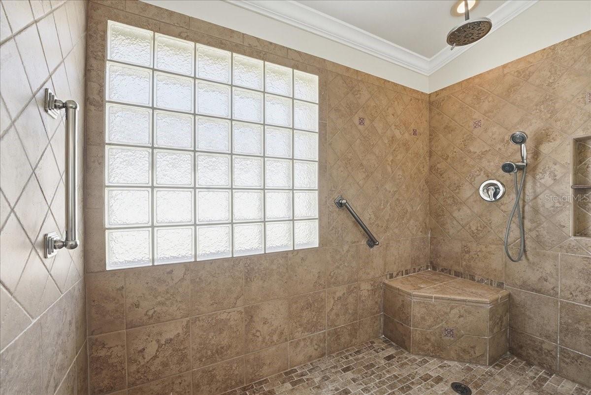 Image 18 of 41 For 1871 Magies Court