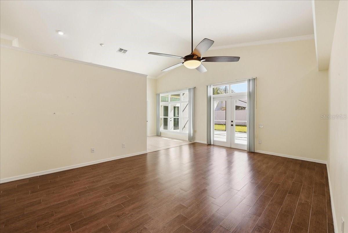 Image 9 of 41 For 1871 Magies Court