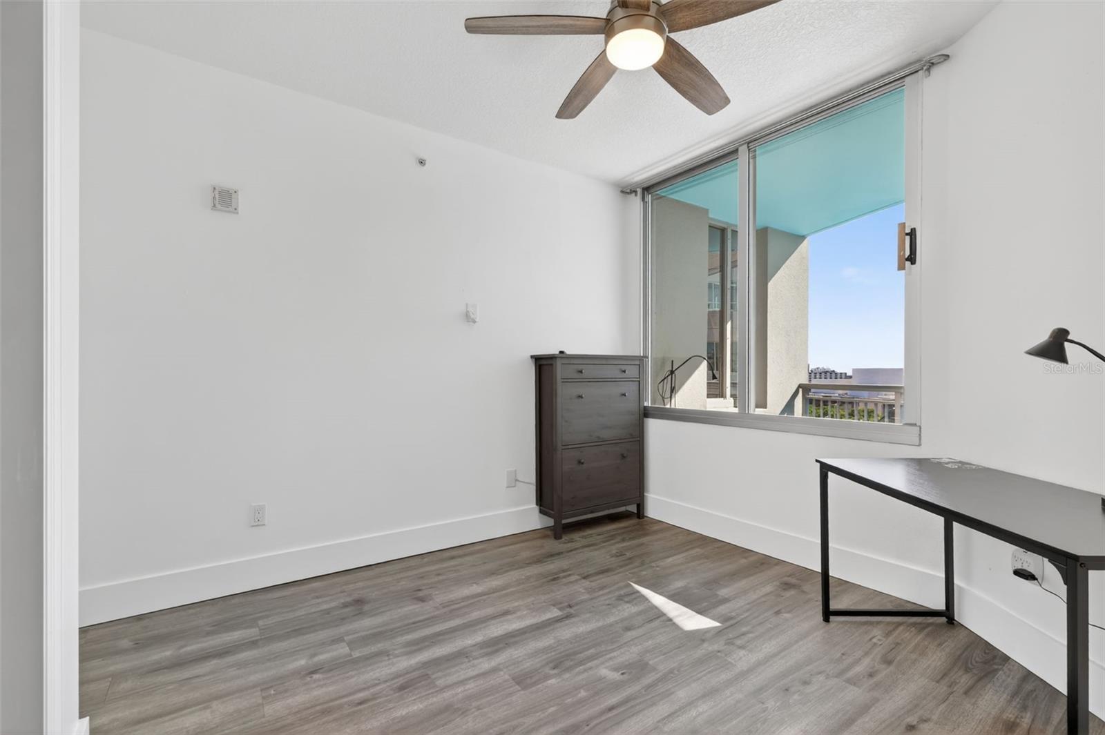 Image 15 of 31 For 322 Central Boulevard 1205