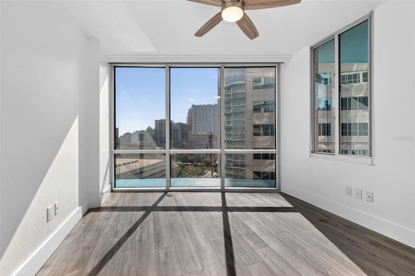 Image 20 of 31 For 322 Central Boulevard 1205