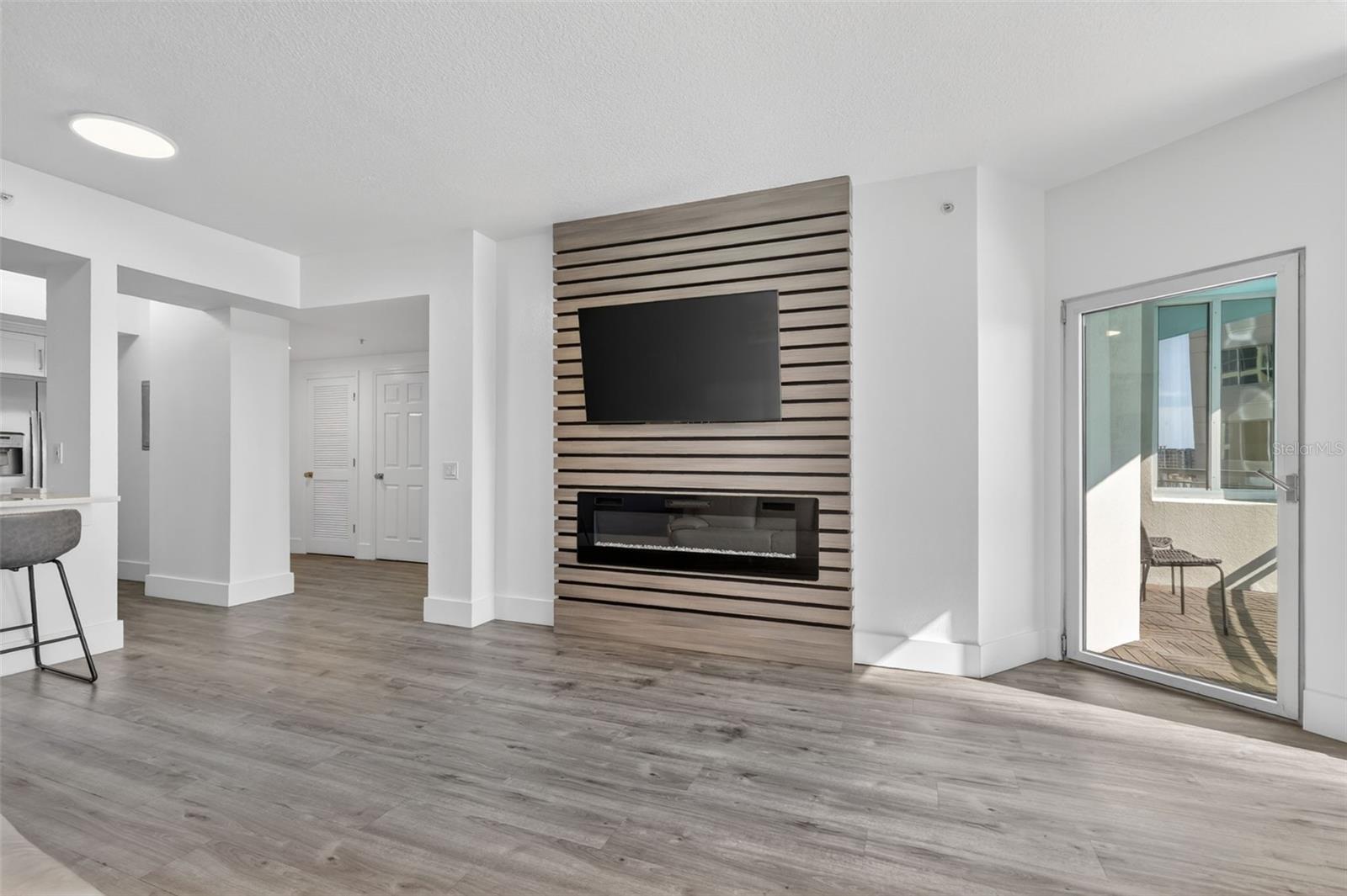 Image 23 of 31 For 322 Central Boulevard 1205