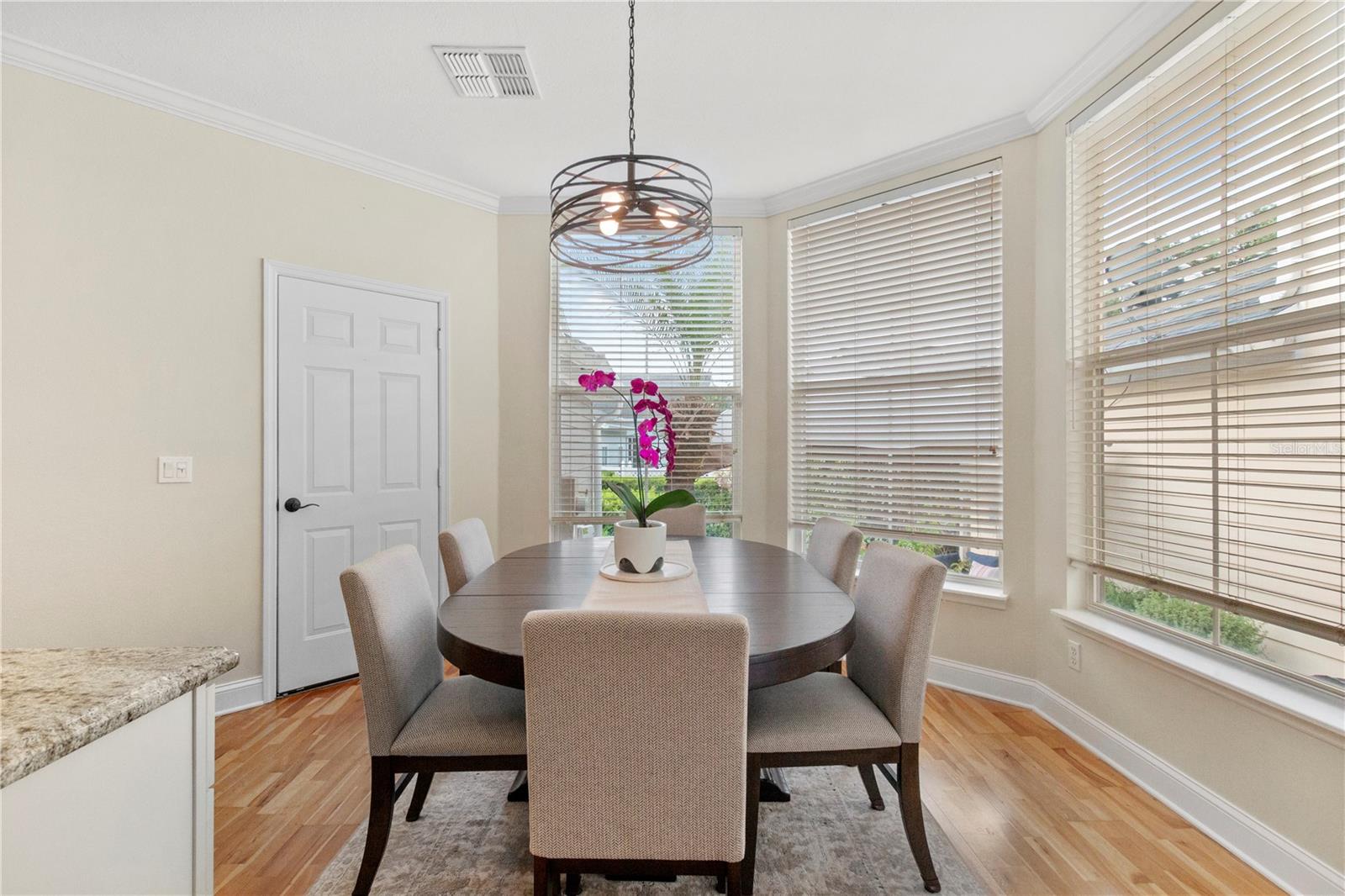 Image 14 of 76 For 204 Norfolk Place