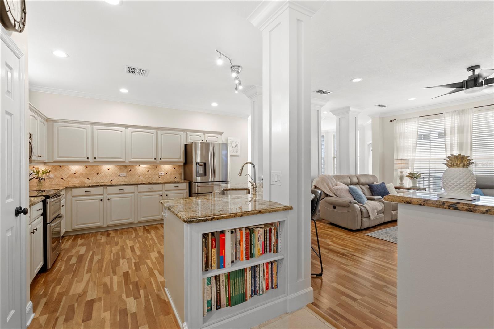 Image 16 of 76 For 204 Norfolk Place