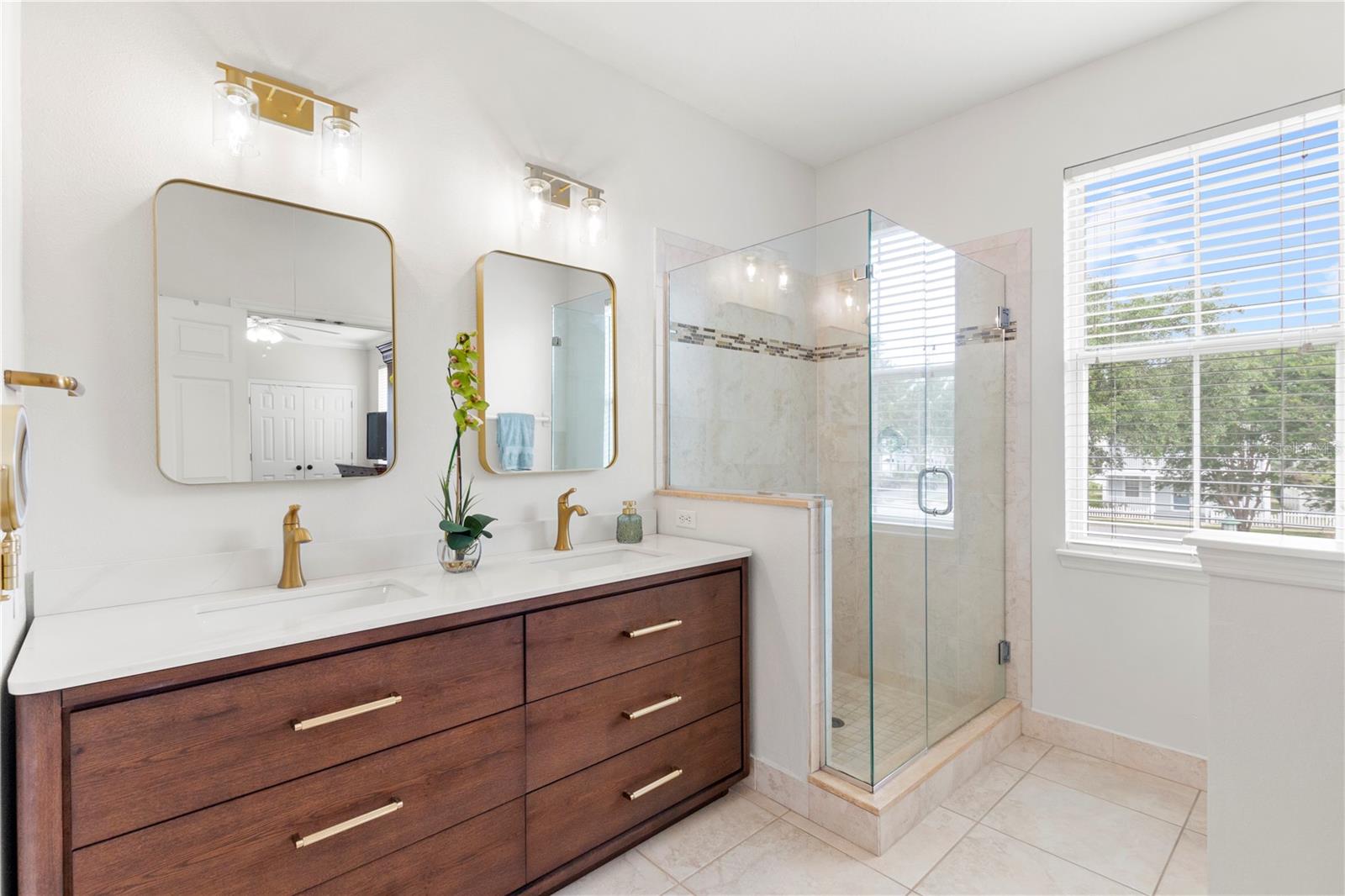 Image 27 of 76 For 204 Norfolk Place