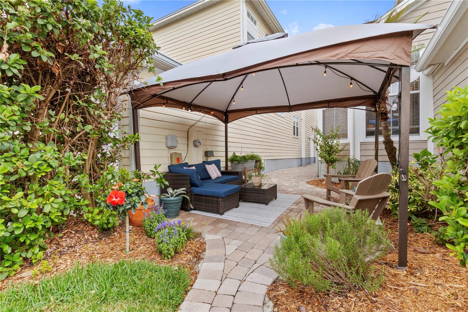 Image 34 of 76 For 204 Norfolk Place