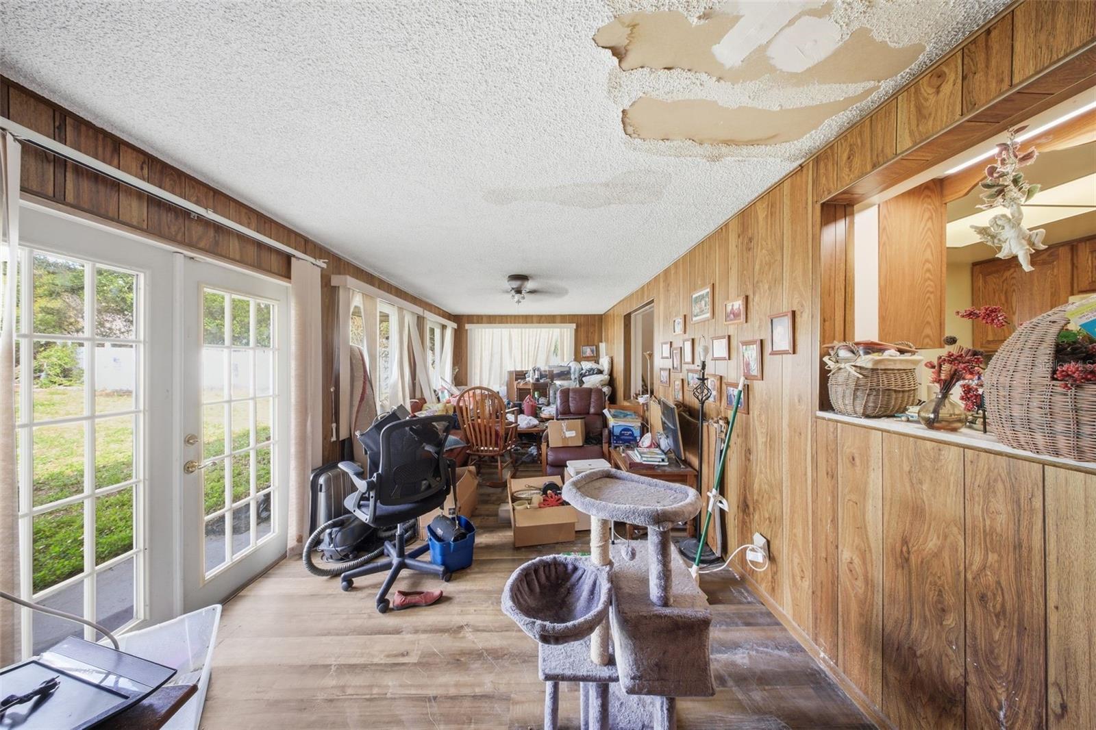 Image 13 of 36 For 200 Sir Lawrence Drive