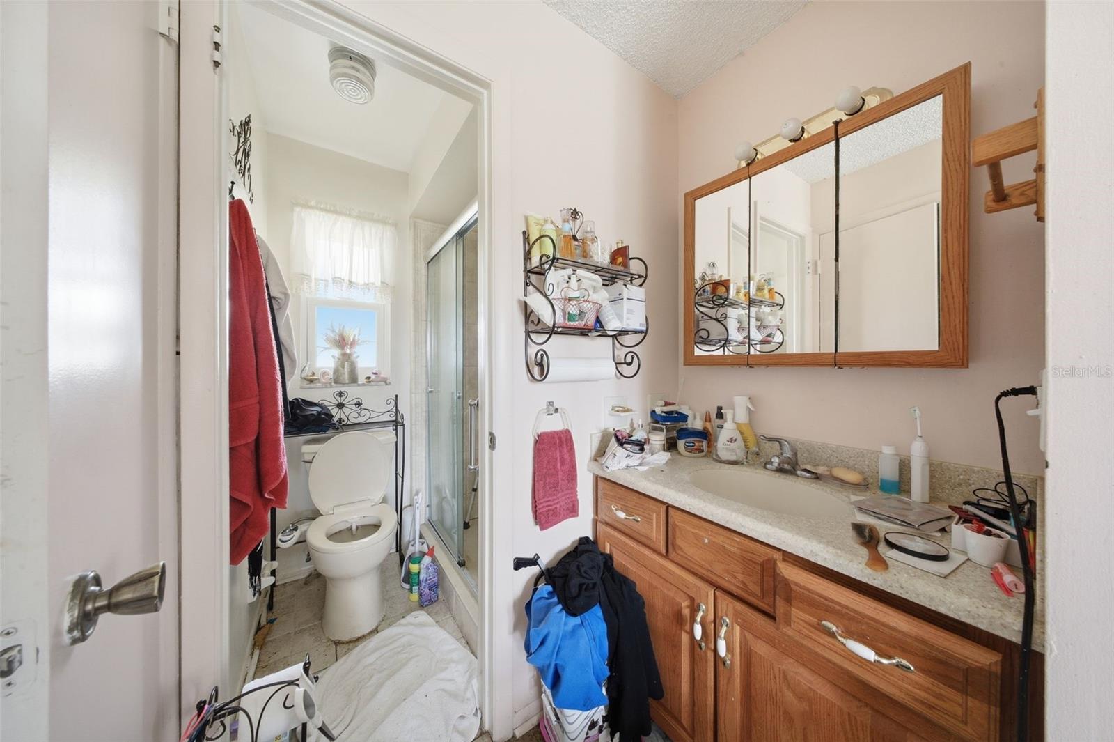 Image 16 of 36 For 200 Sir Lawrence Drive