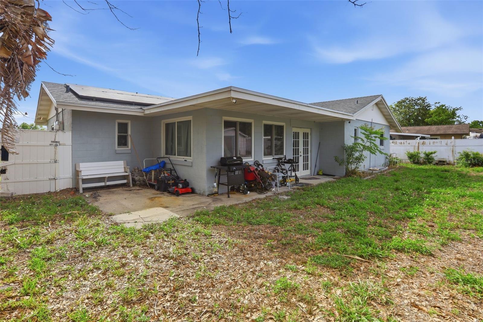 Image 23 of 36 For 200 Sir Lawrence Drive