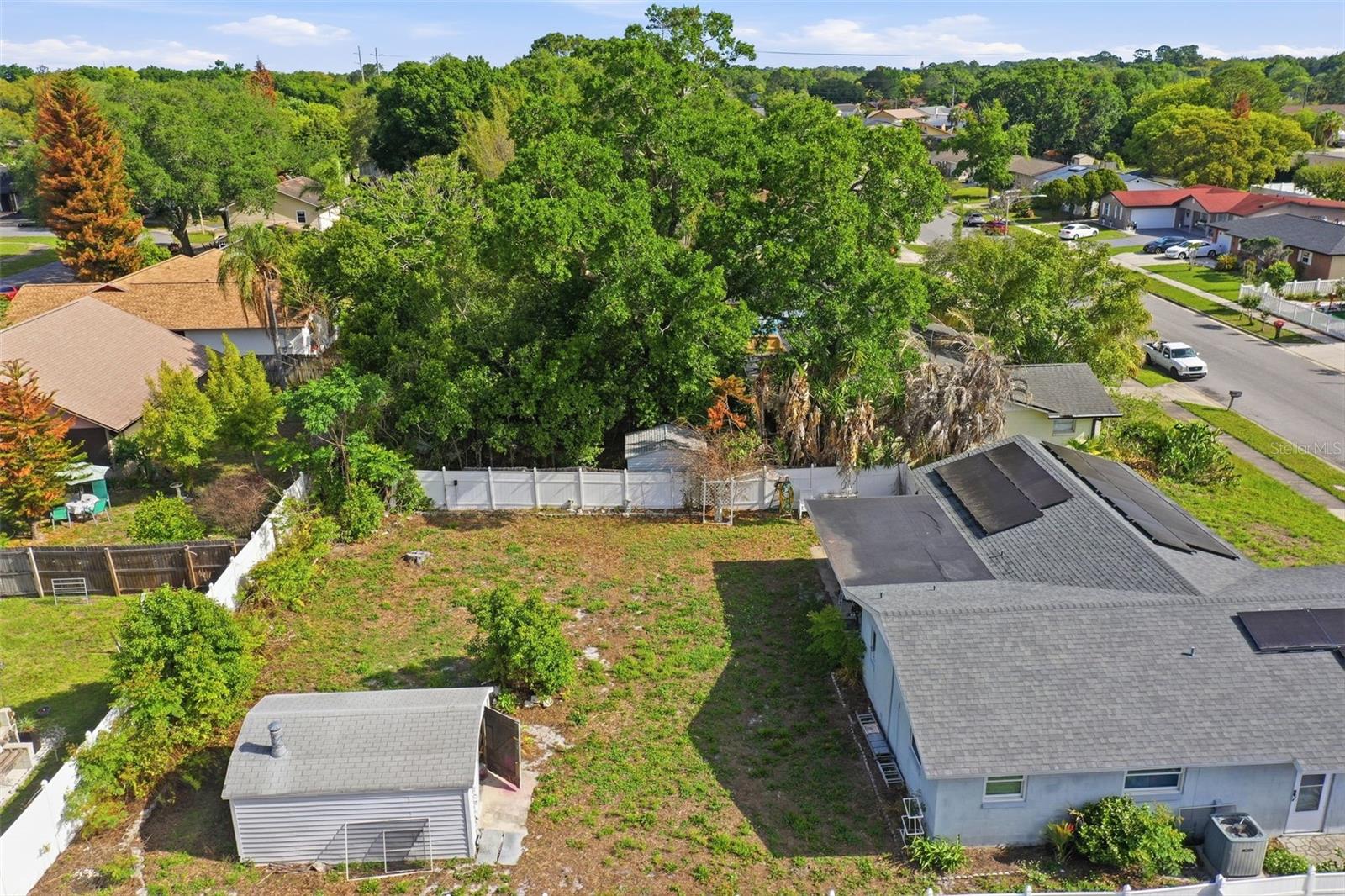 Image 32 of 36 For 200 Sir Lawrence Drive