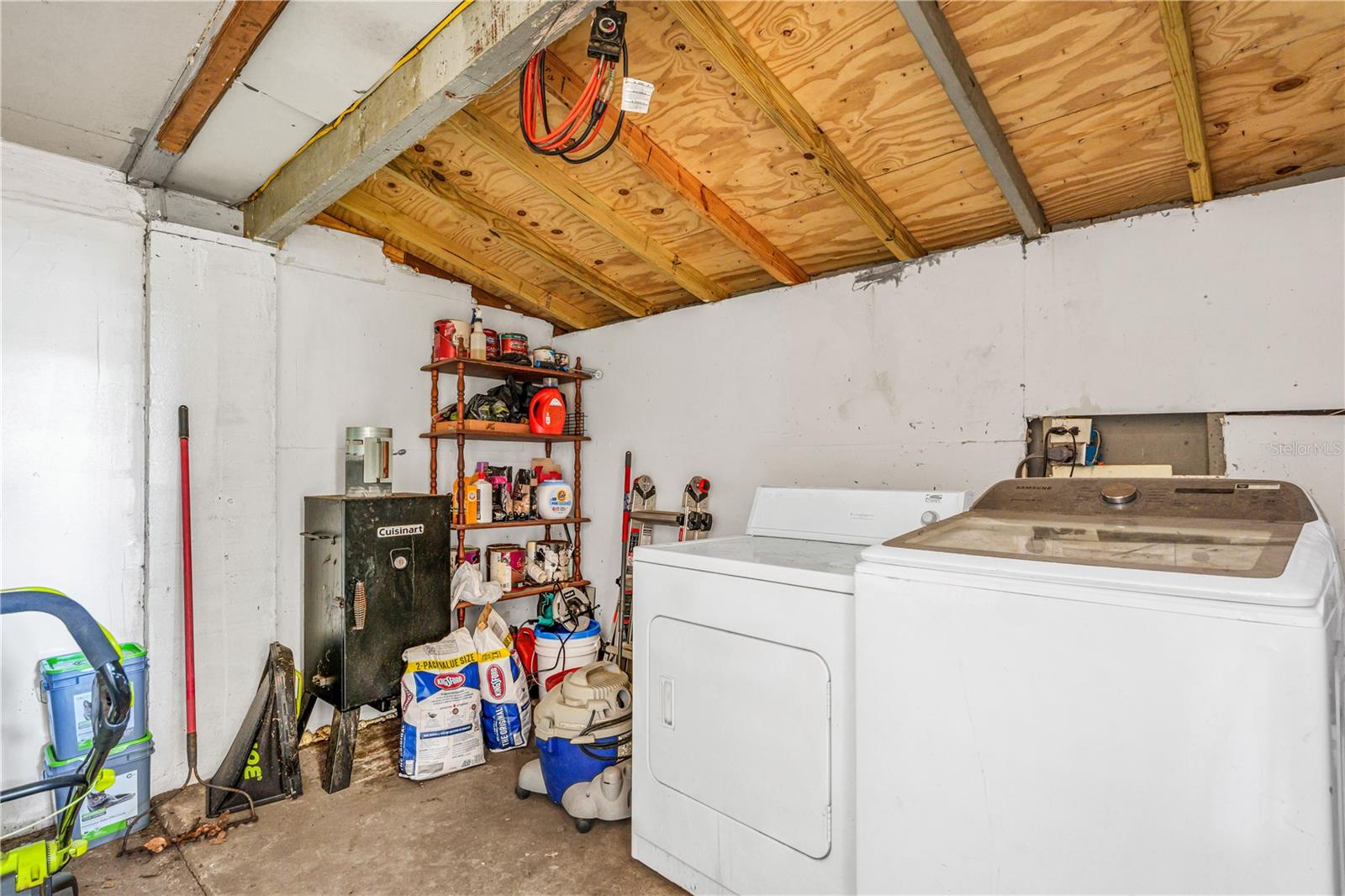 Image 19 of 19 For 711 Flanders Avenue