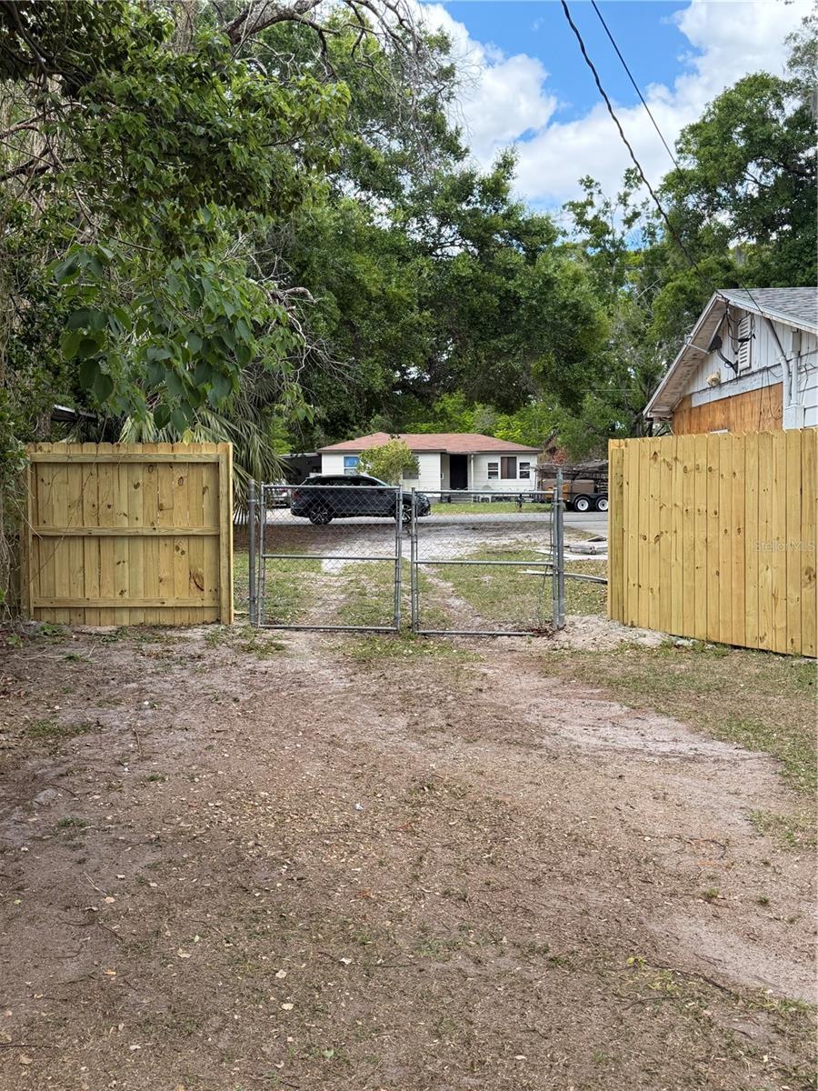 Image 27 of 28 For 783 Eldridge Street B