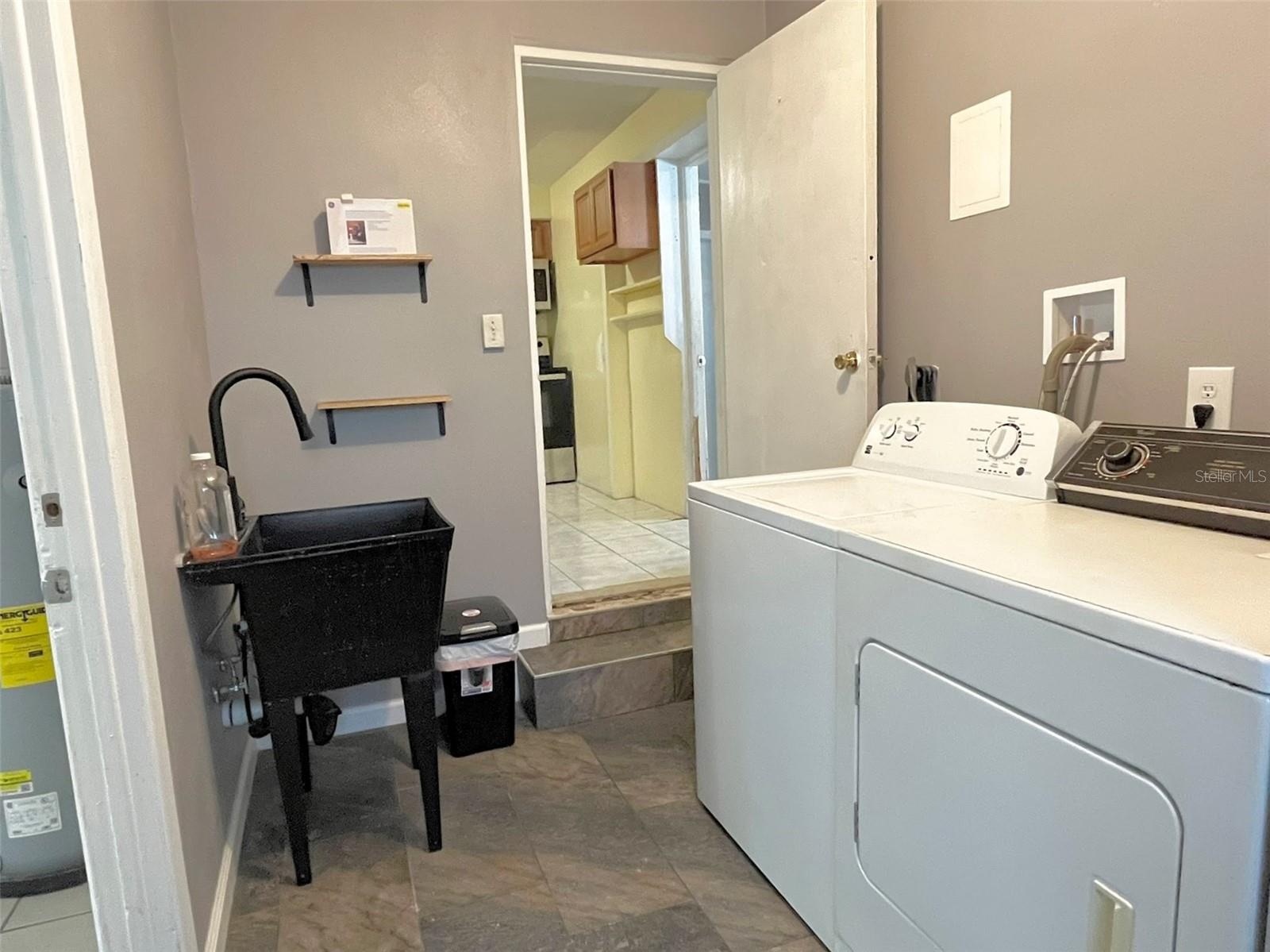 Image 12 of 21 For 2611 Pembrook Drive