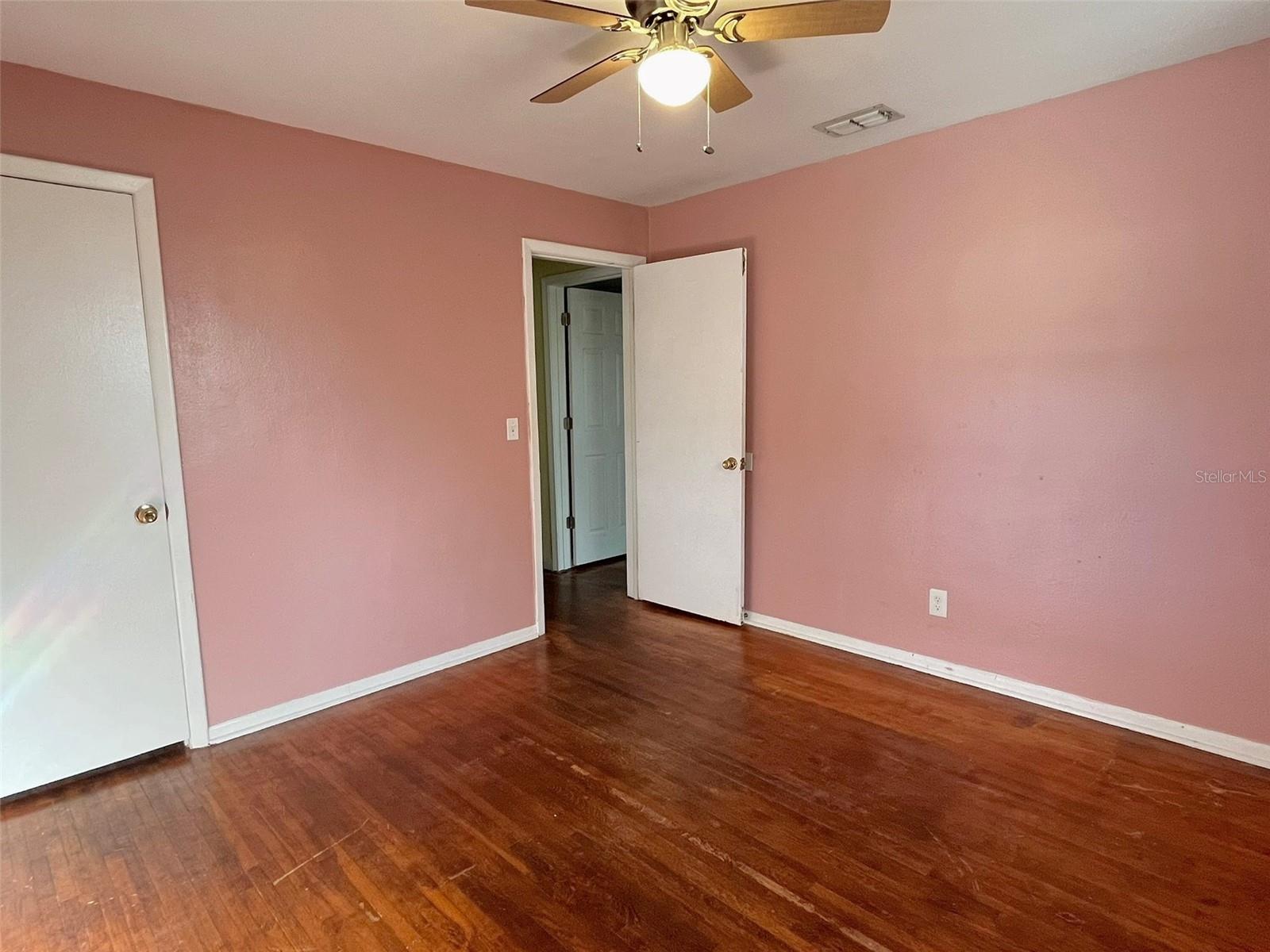 Image 15 of 21 For 2611 Pembrook Drive