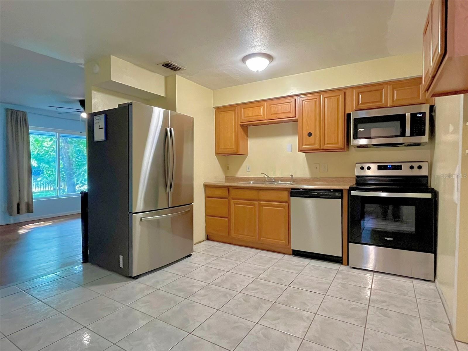 Image 6 of 21 For 2611 Pembrook Drive