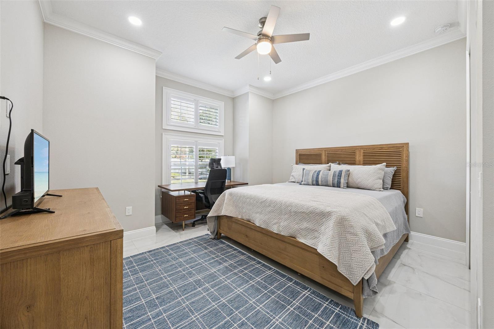 Image 14 of 36 For 1620 Bowman Street