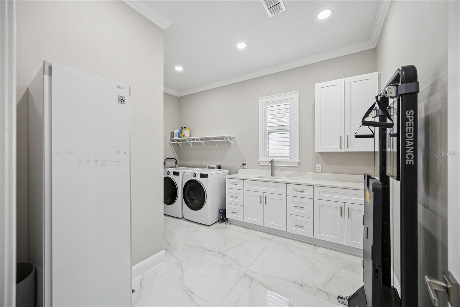 Image 23 of 36 For 1620 Bowman Street