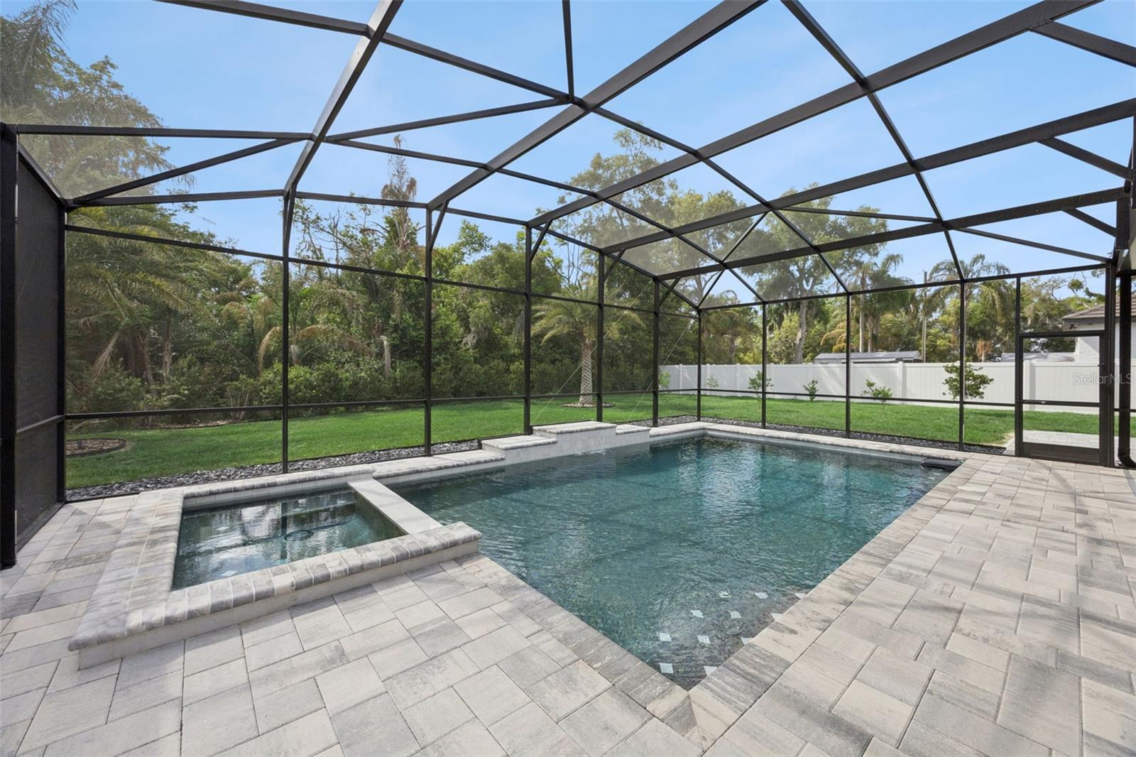 Image 33 of 36 For 1620 Bowman Street