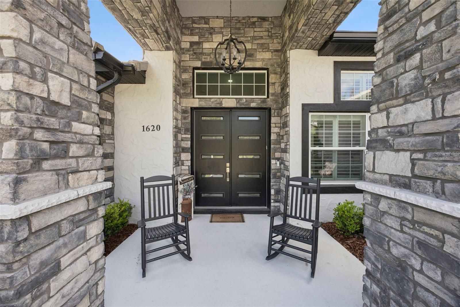 Image 5 of 36 For 1620 Bowman Street