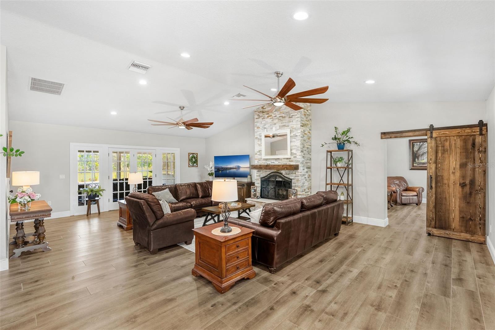 Image 13 of 92 For 650 Old Mims Road