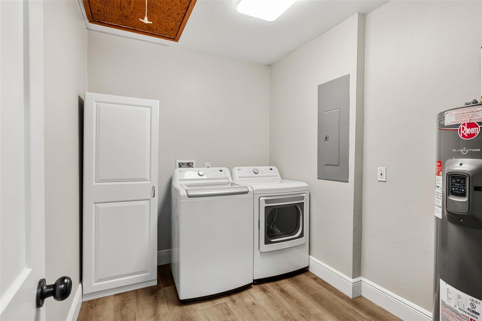 Image 41 of 92 For 650 Old Mims Road