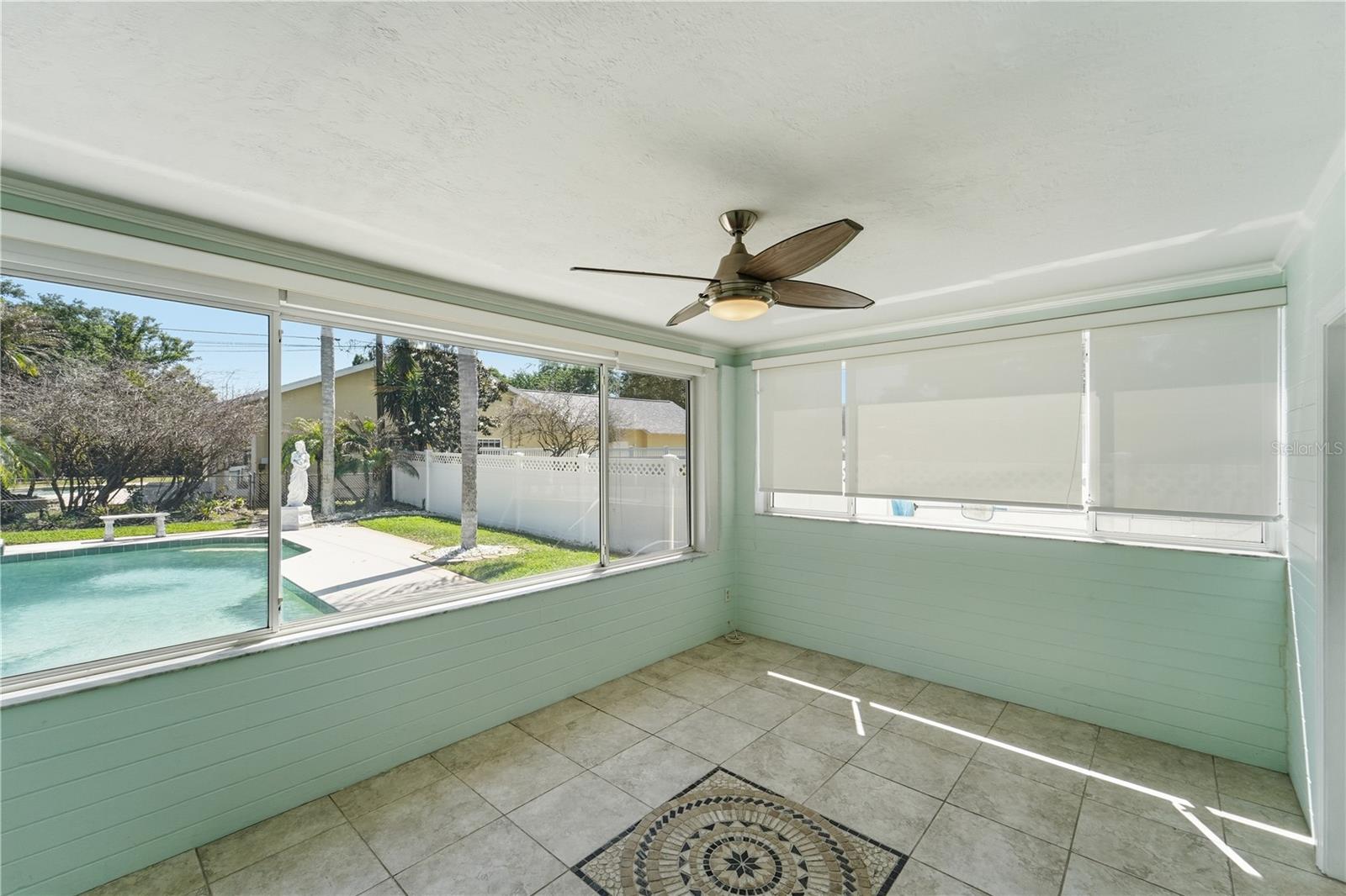 Image 13 of 36 For 3606 Lake Underhill Road