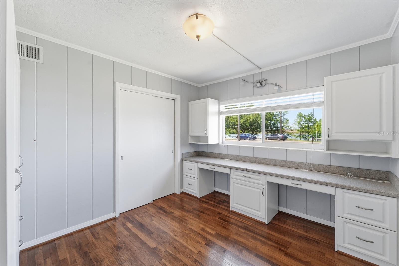 Image 16 of 36 For 3606 Lake Underhill Road