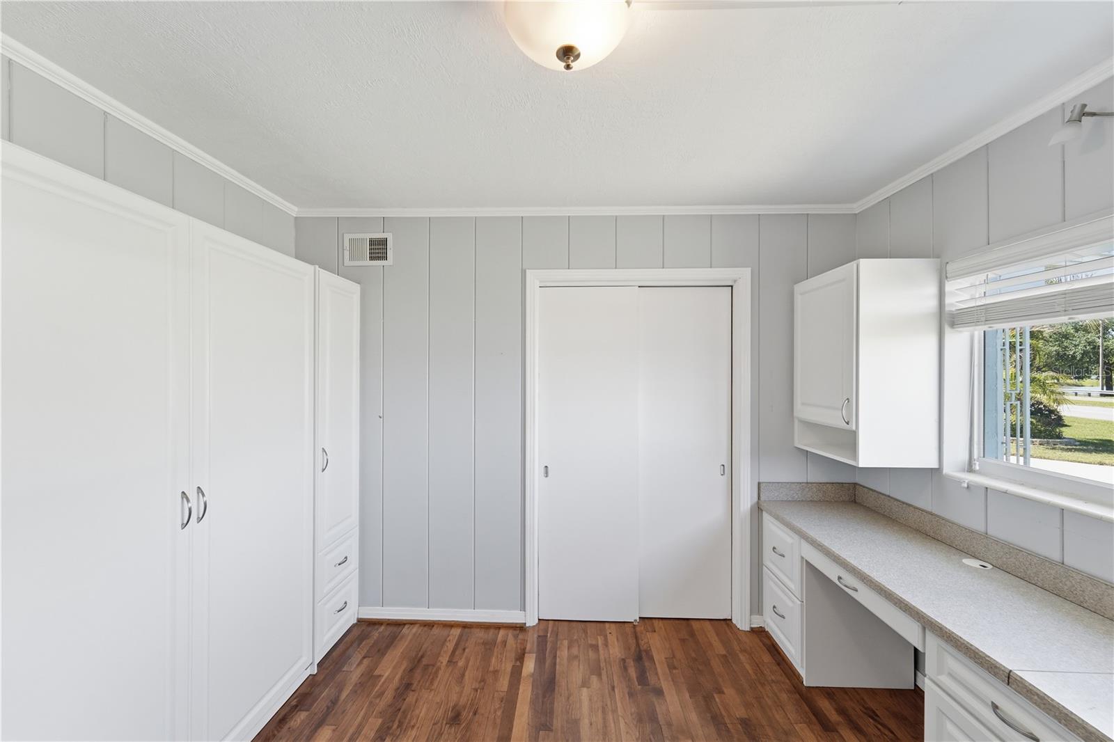 Image 18 of 36 For 3606 Lake Underhill Road