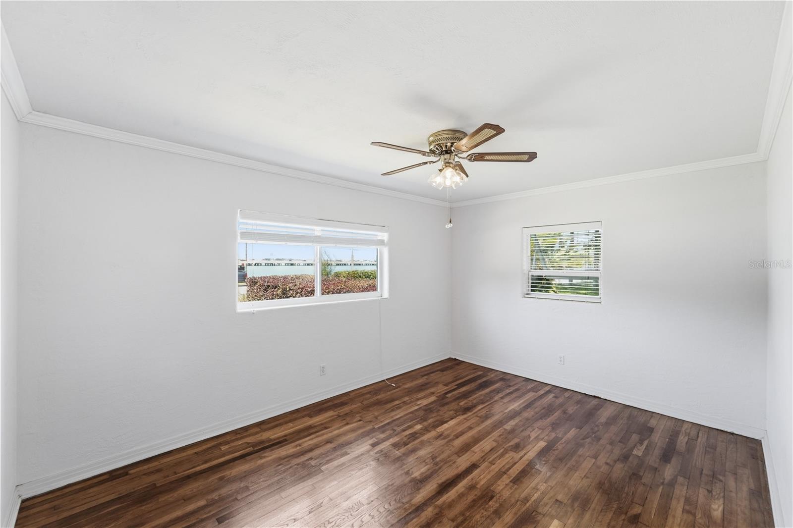 Image 19 of 36 For 3606 Lake Underhill Road