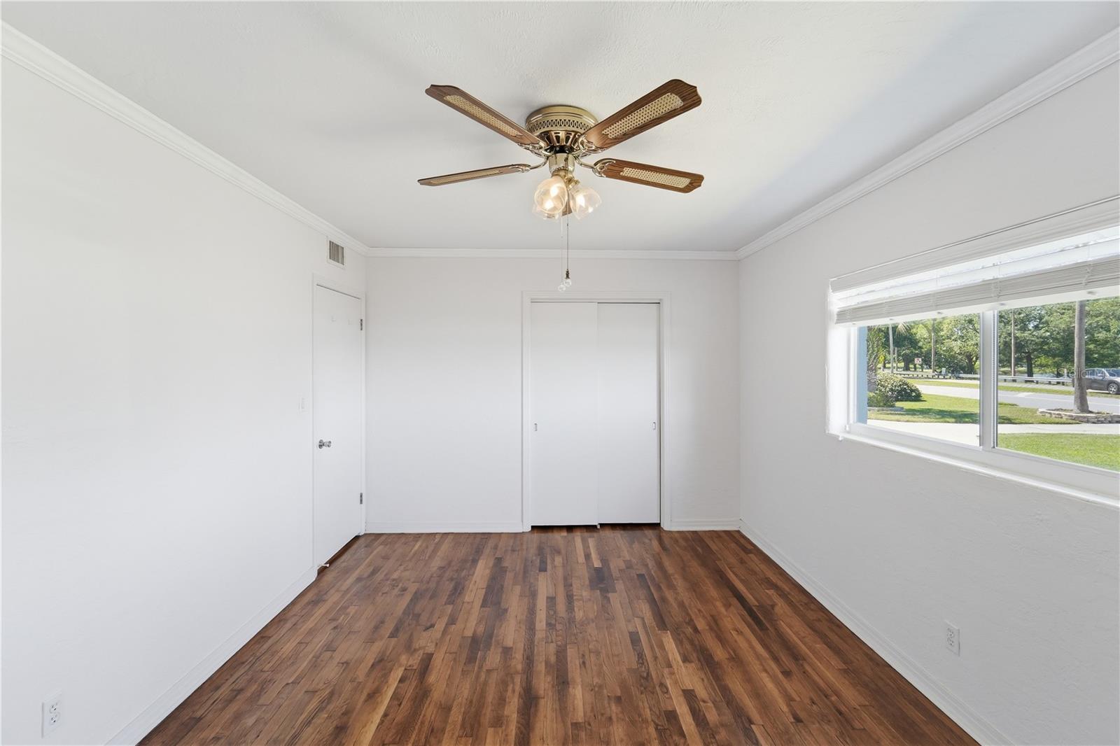 Image 20 of 36 For 3606 Lake Underhill Road