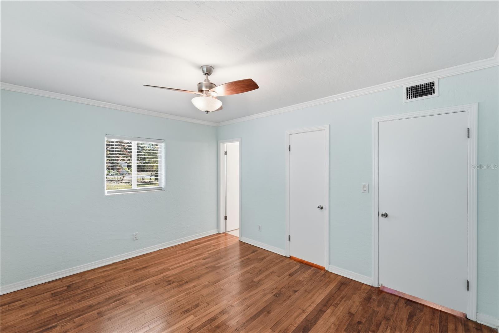 Image 22 of 36 For 3606 Lake Underhill Road