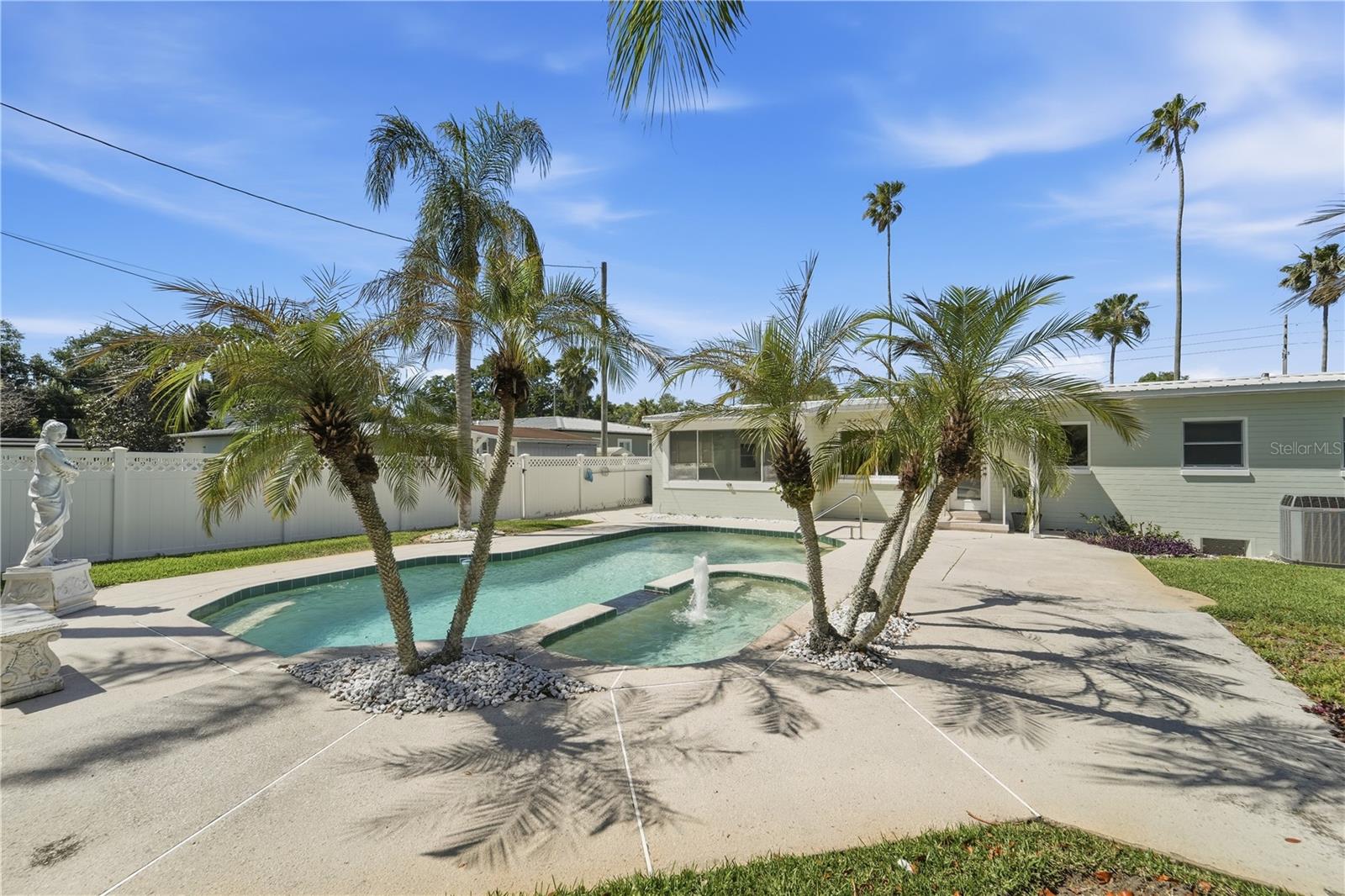 Image 28 of 36 For 3606 Lake Underhill Road