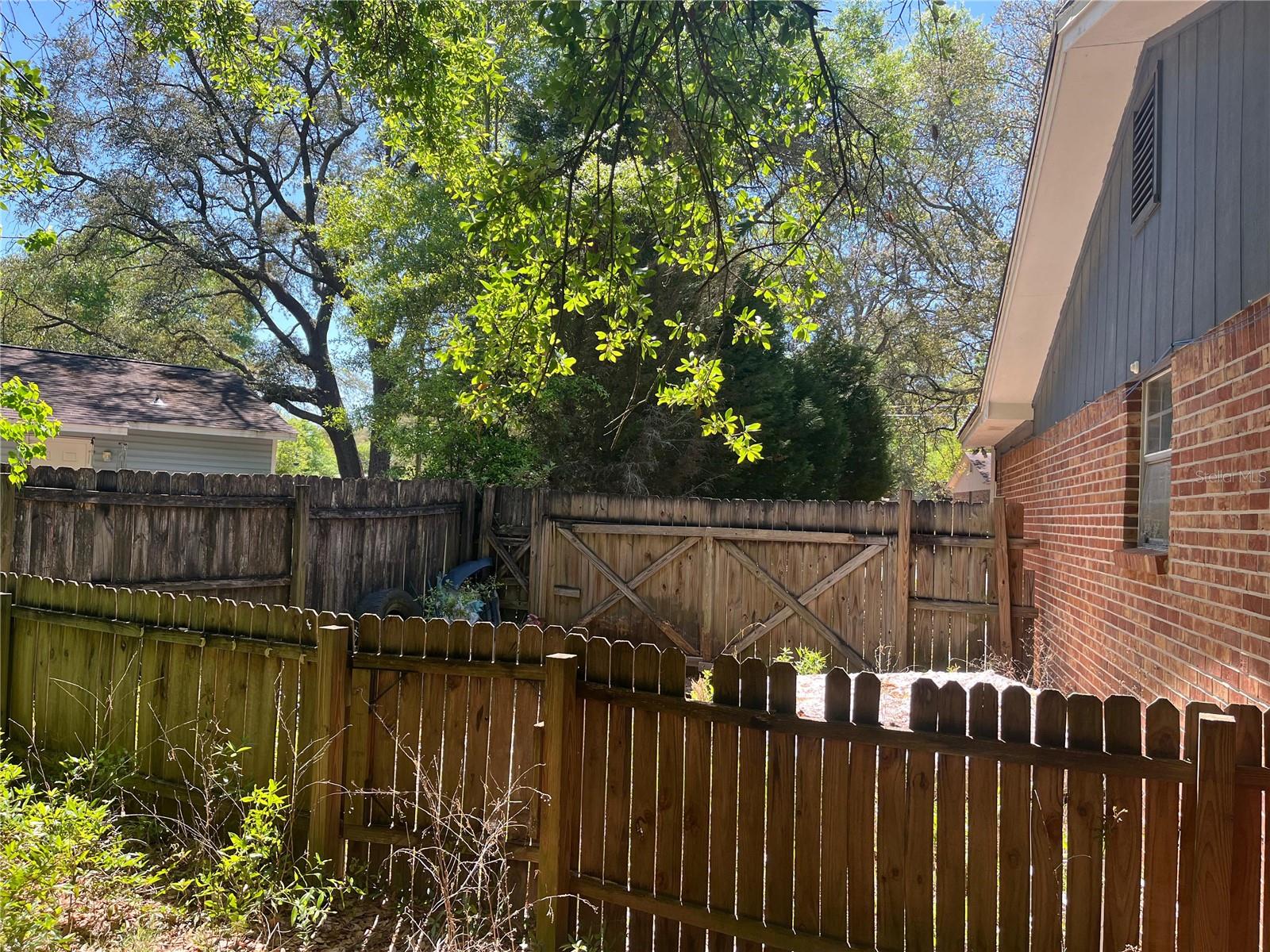 Image 4 of 4 For 5906 Independence Drive