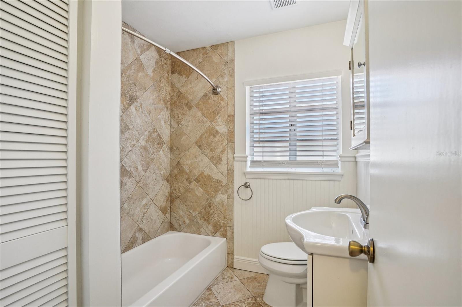 Image 27 of 61 For 1816 Weltin Street