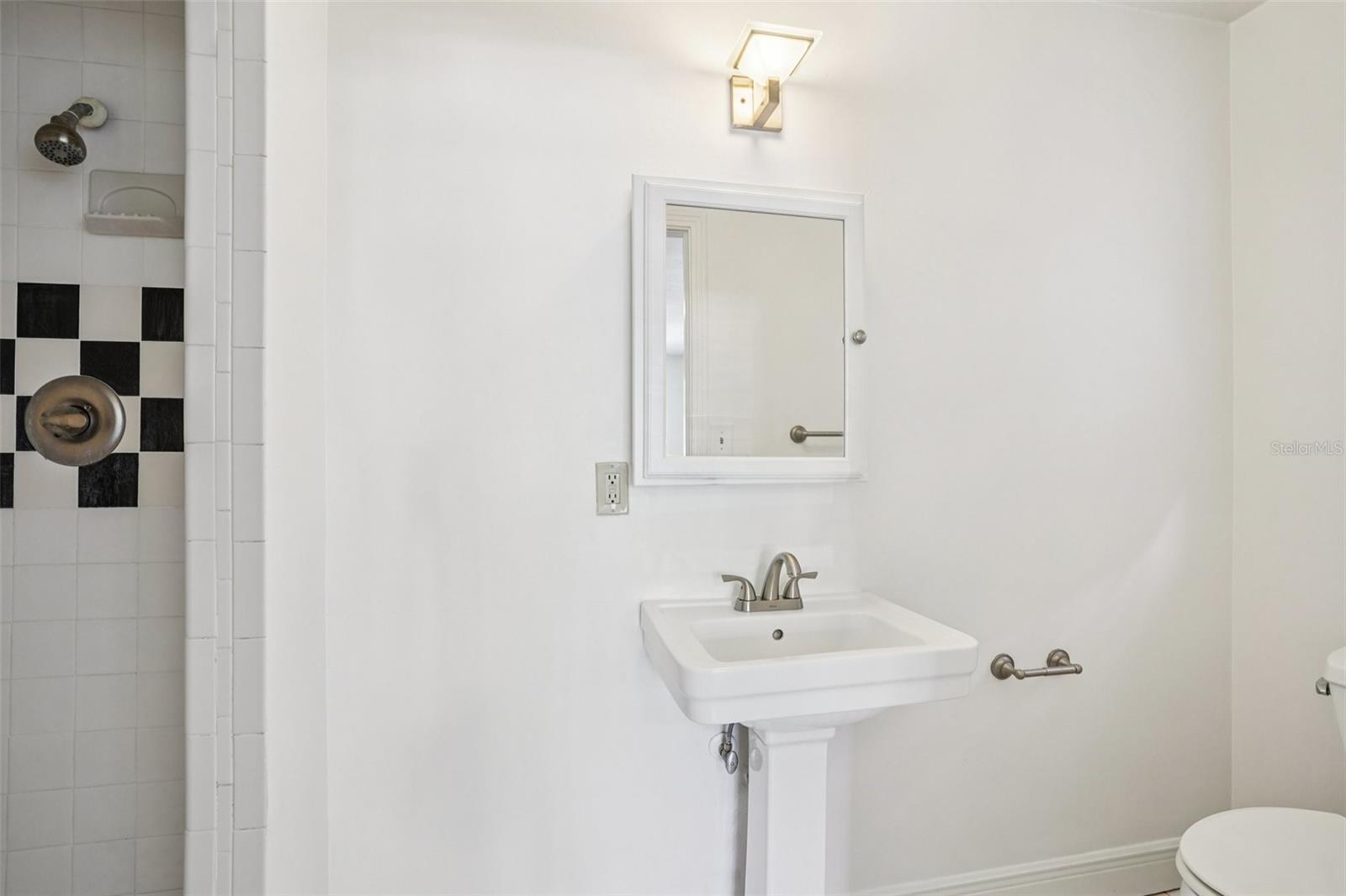 Image 30 of 61 For 1816 Weltin Street