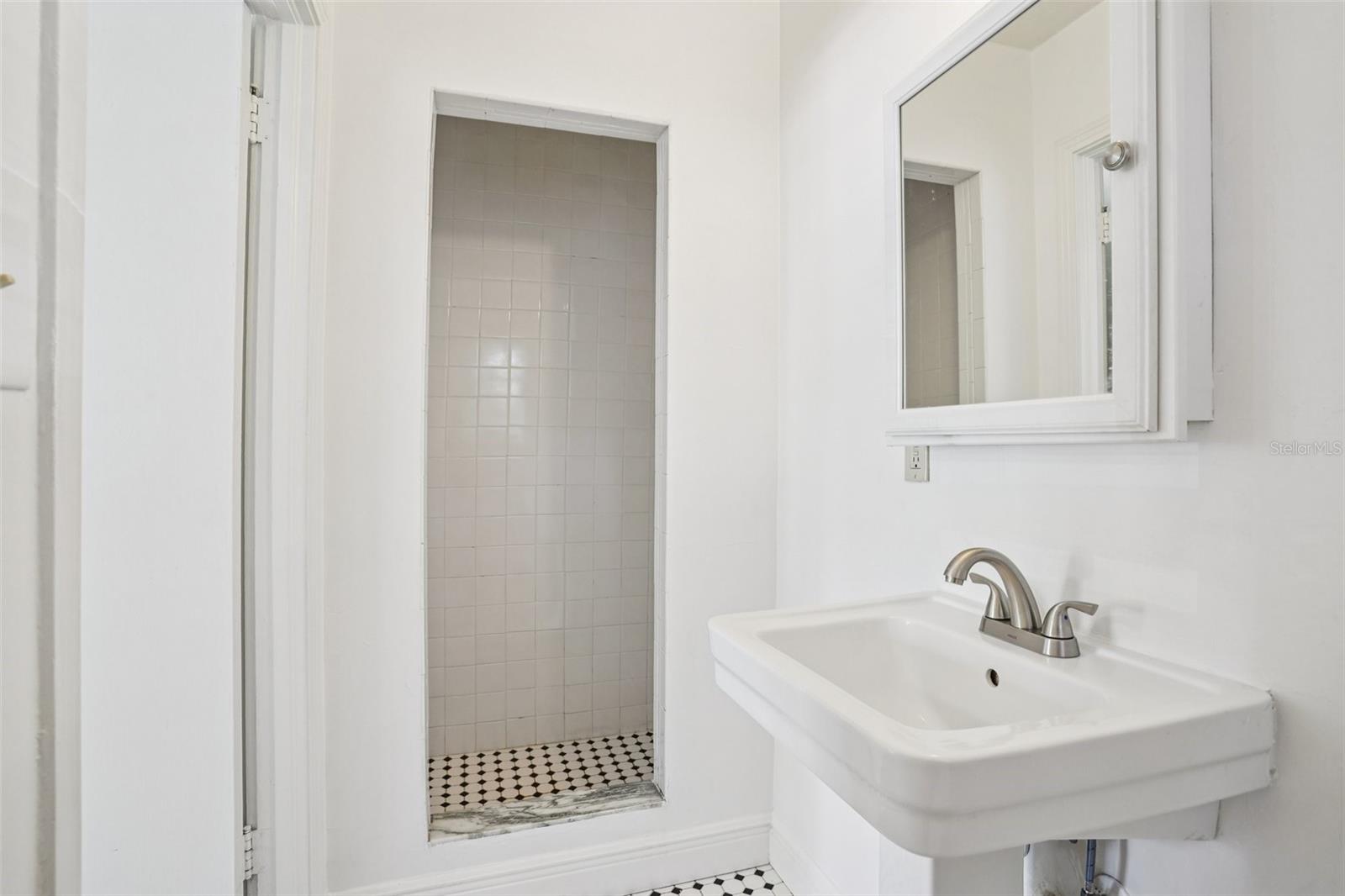 Image 31 of 61 For 1816 Weltin Street