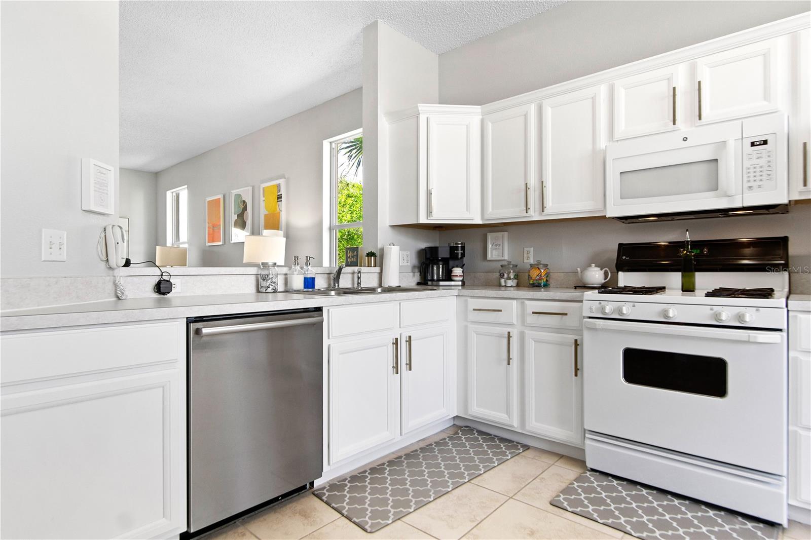 Image 6 of 25 For 130 Mary Jo Lane